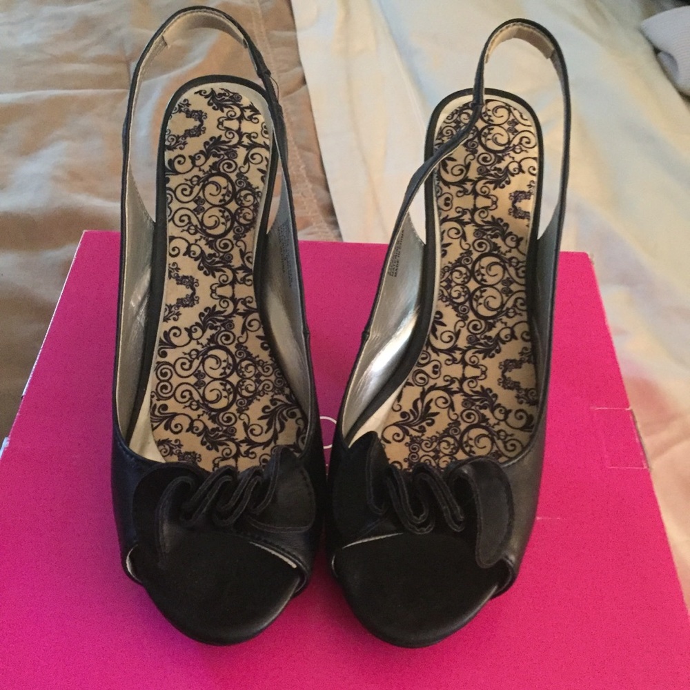 🌸🌸FINAL CALL DONATING SOON 🌸🌸Fashion Bug heels